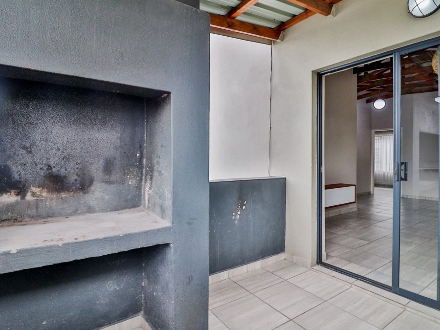 2 Bedroom Property for Sale in Waterkloof A H North West